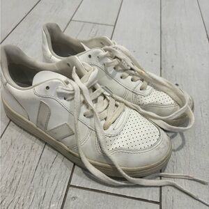 Veja Off-White Casual Sneakers